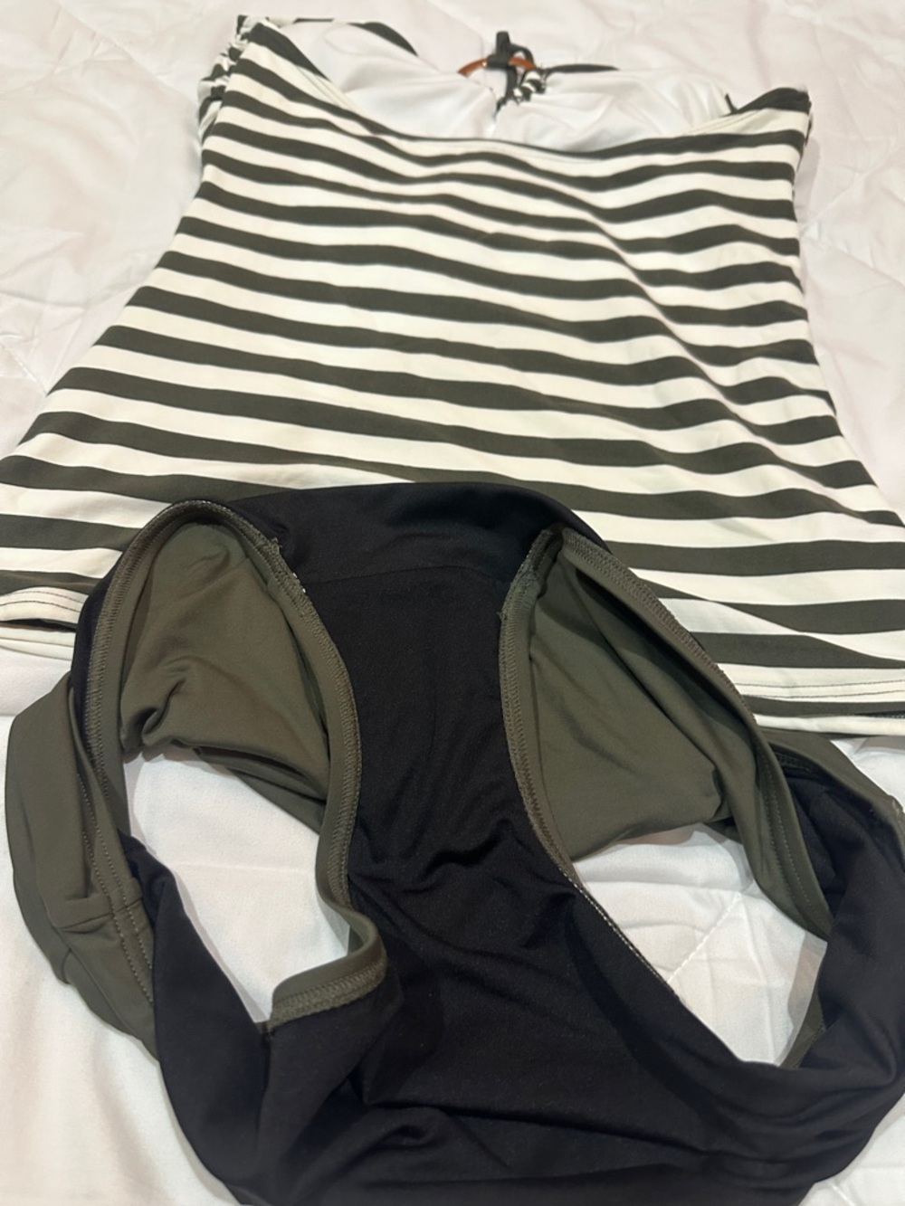 NWOT Michael Kors Black and White Striped Tankini with Olive Bottoms size M - Picture 9 of 9